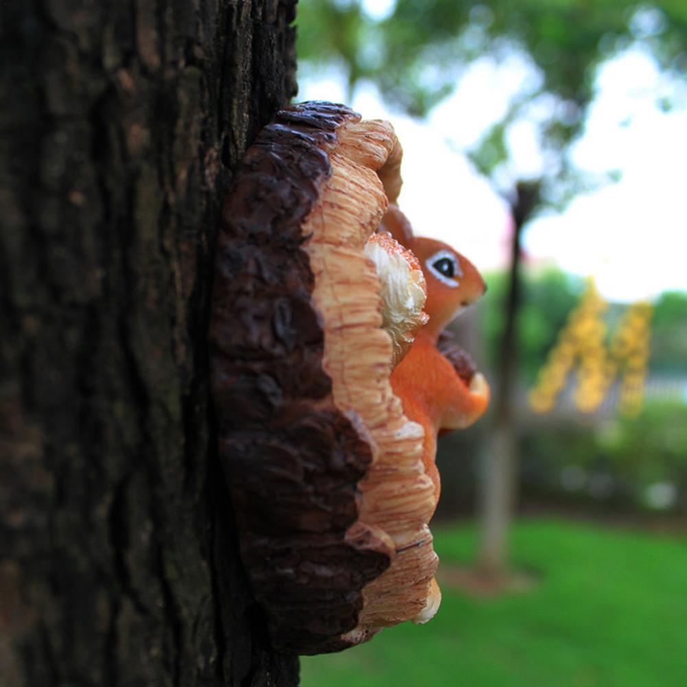 Resin Outdoor Squirrel Tree Decoration by HitMyNeed