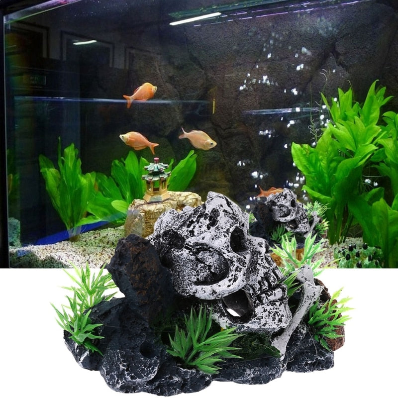 Resin Skull Aquarium Ornament with Plants by HitMyNeed