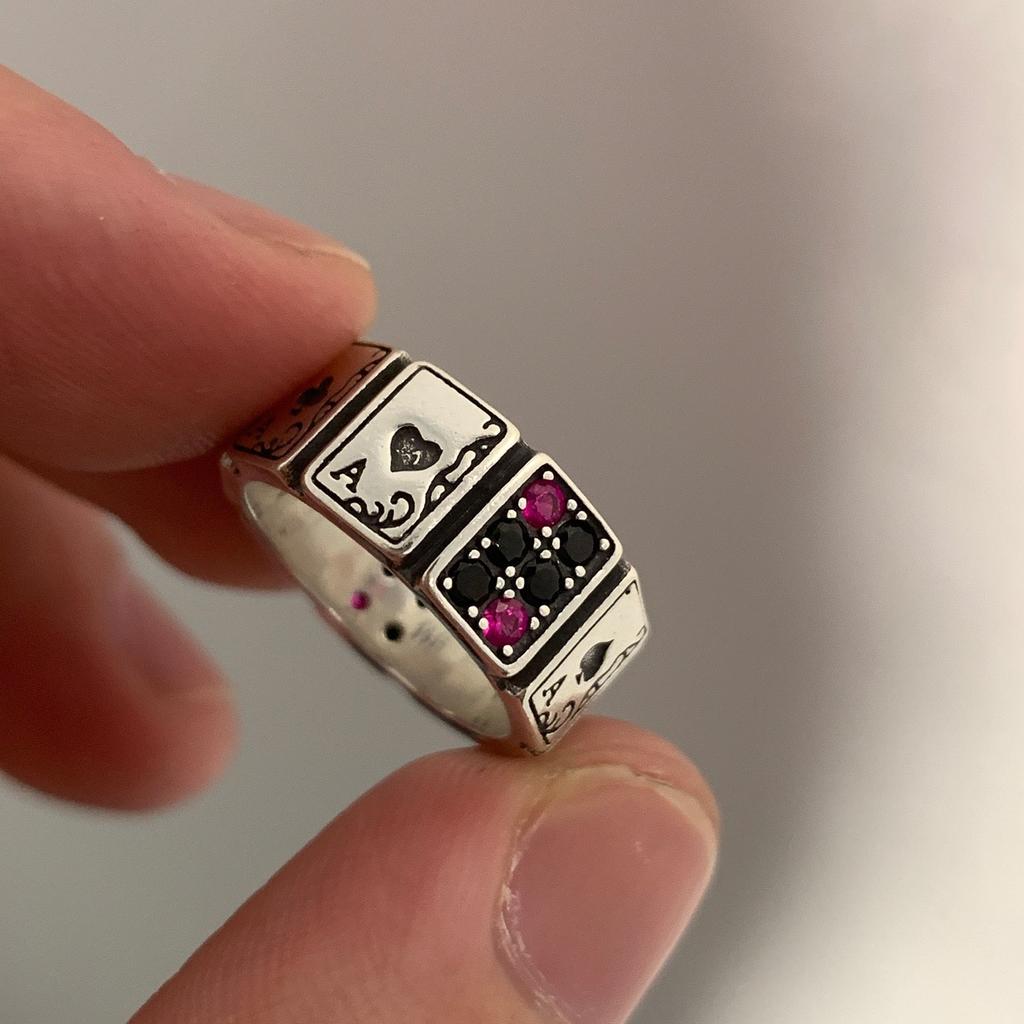 Resizable Playing Cards Ring for Poker Lovers by HitMyNeed