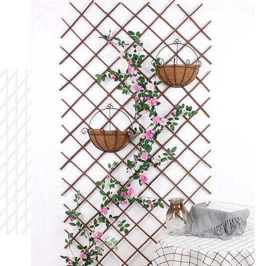 Retractable Wooden Trellis for Climbing Plants by HitMyNeed