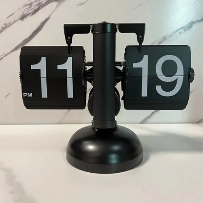 Retro Flip Desk Clock with Mechanical Display all-black by HitMyNeed