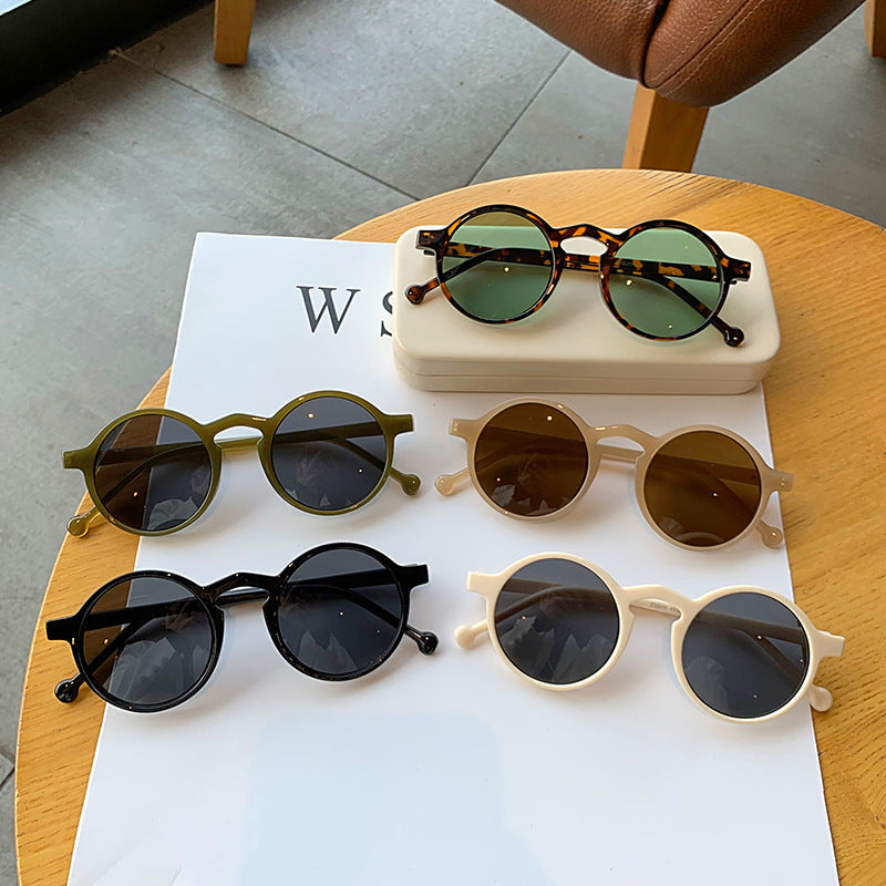 Retro Round Sunglasses for Women by HitMyNeed