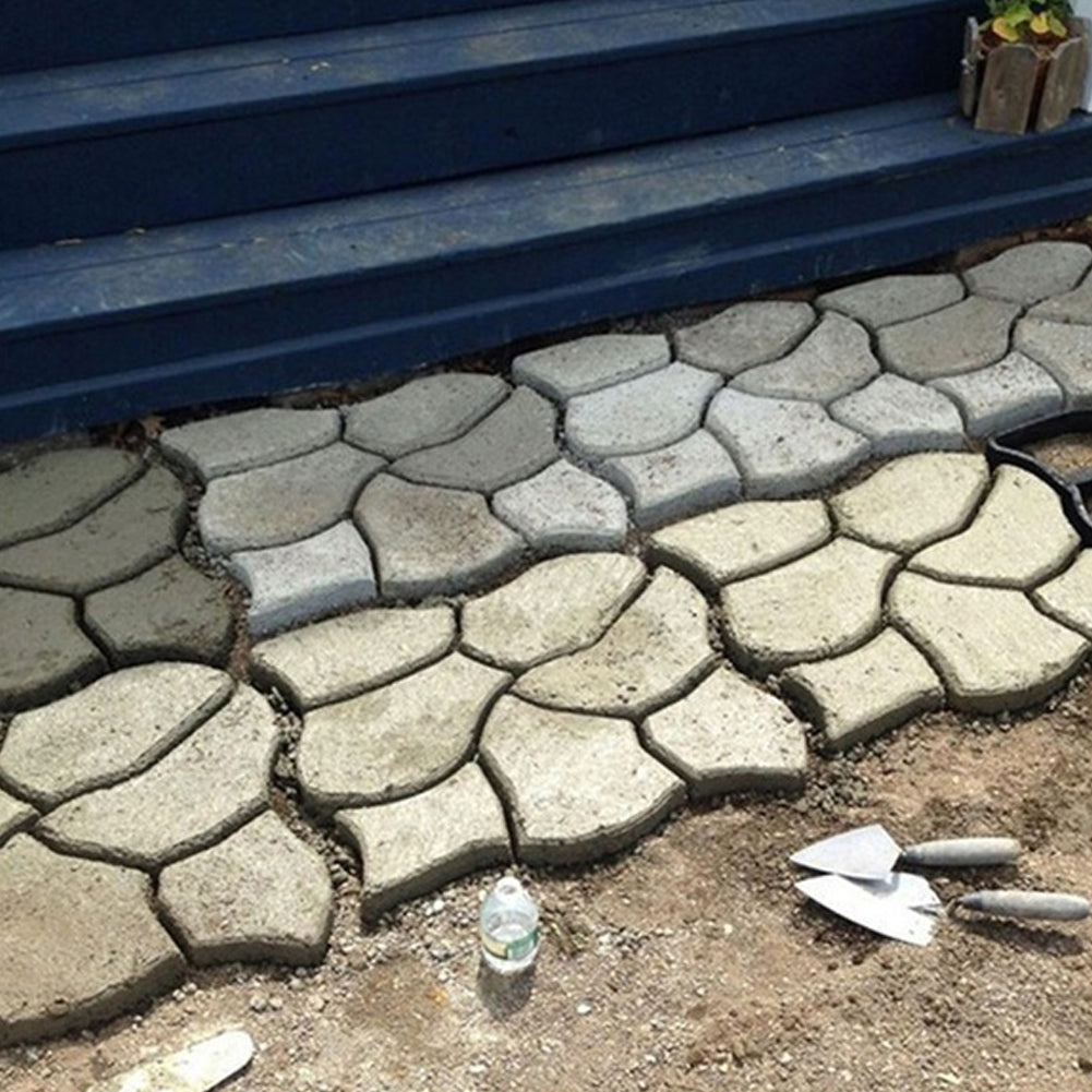 Reusable Concrete Paver Pathway Mold 43.5 x 43.5 cm by HitMyNeed