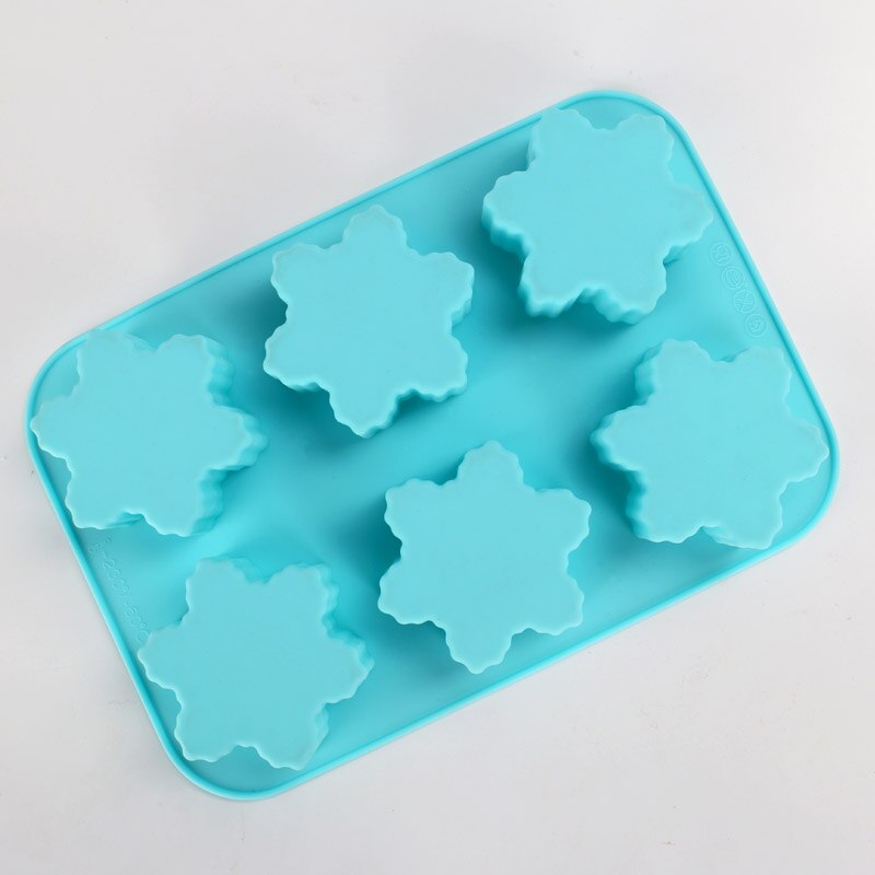Reusable Silicone 6-Cavity Snowflake Mold Tray by HitMyNeed