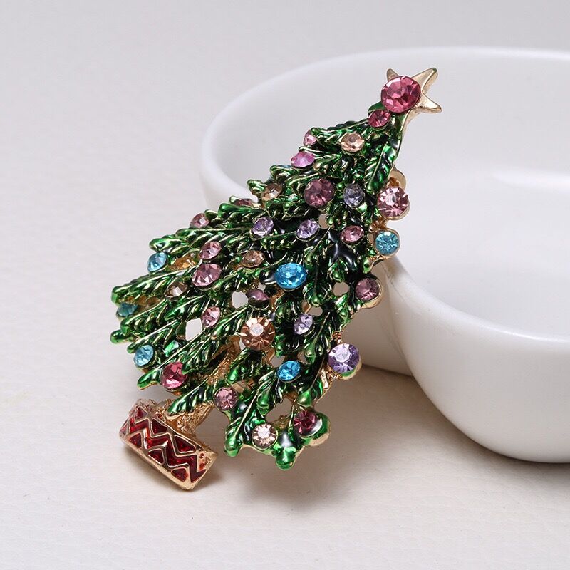 Rhinestone Christmas Tree Brooch Pin by HitMyNeed