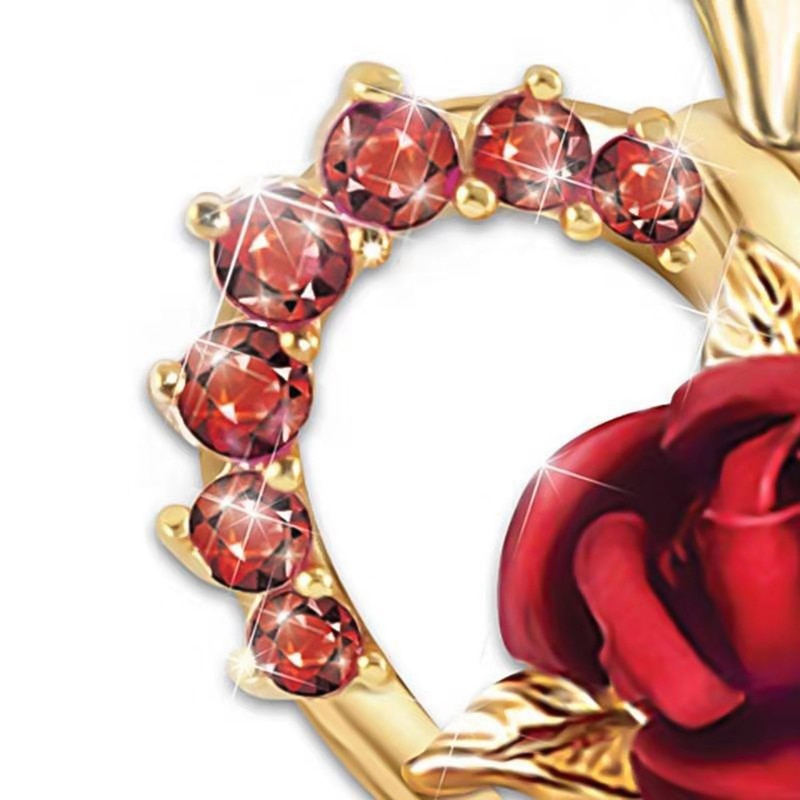 Rose Heart Pendant Necklace for Women by HitMyNeed