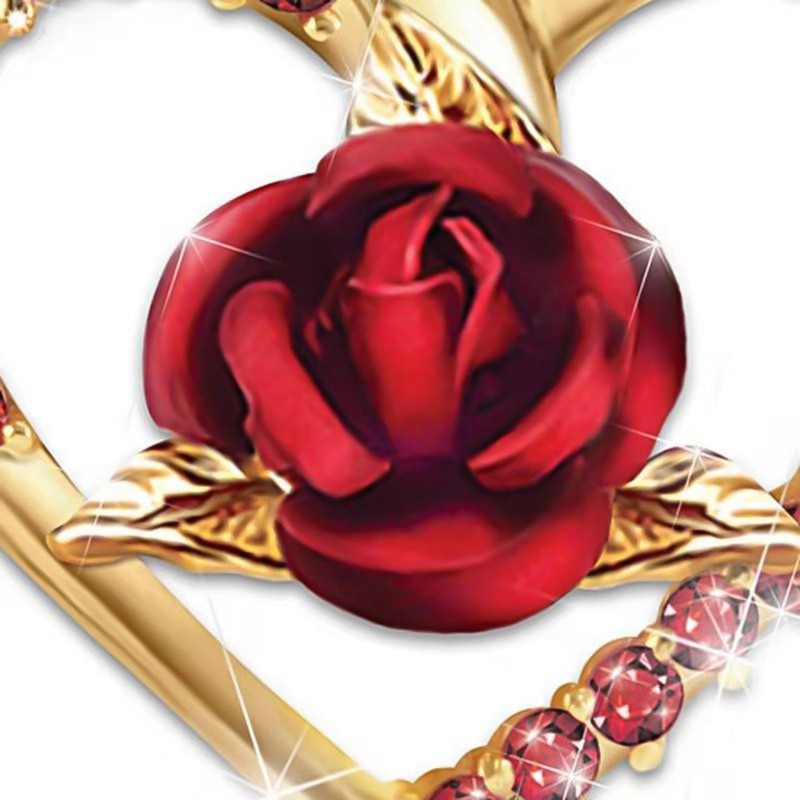 Rose Heart Pendant Necklace for Women by HitMyNeed