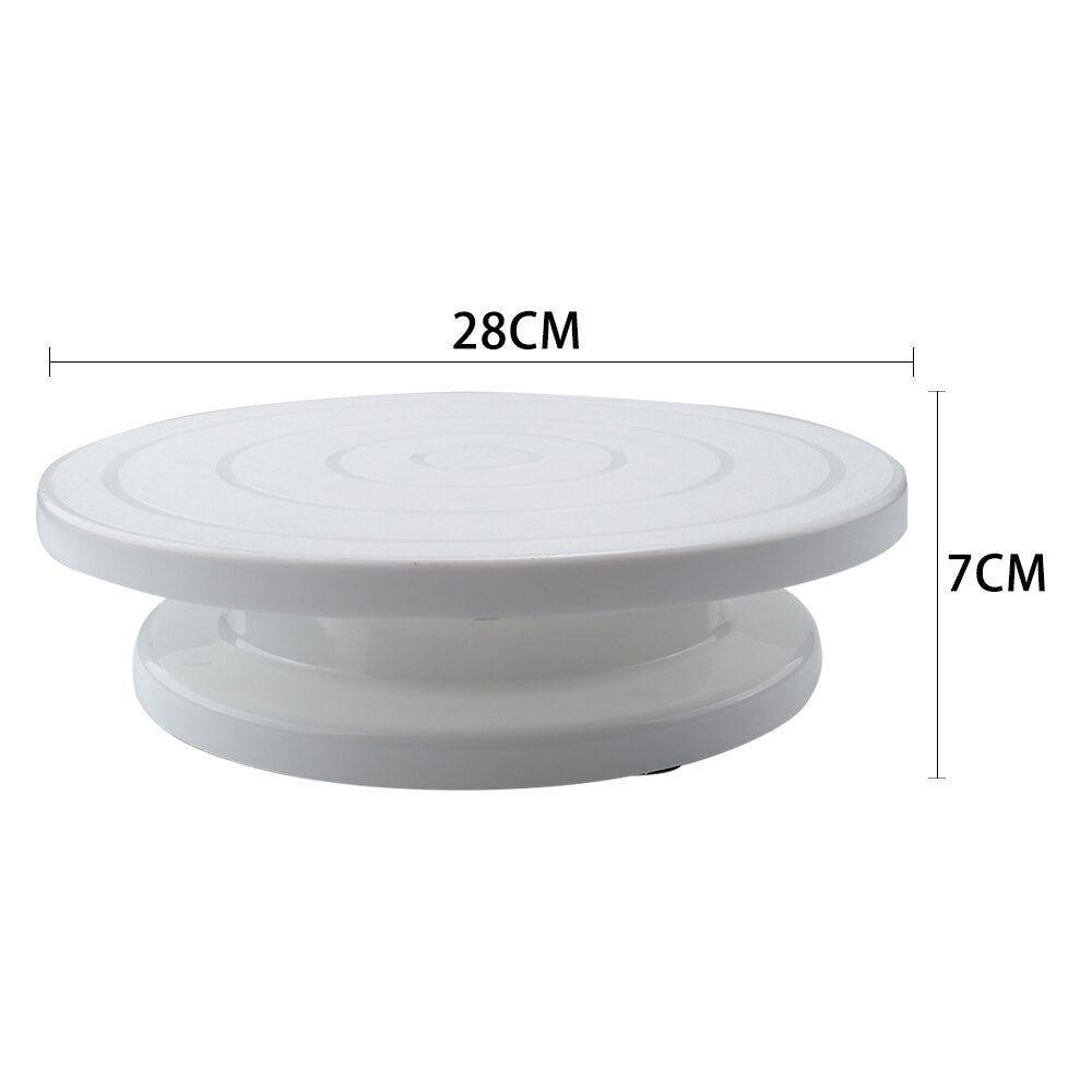 Rotating Cake Stand for Icing and Decorating by HitMyNeed
