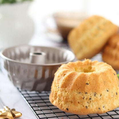 Round Metal Chiffon Cake Mold 14 cm by HitMyNeed