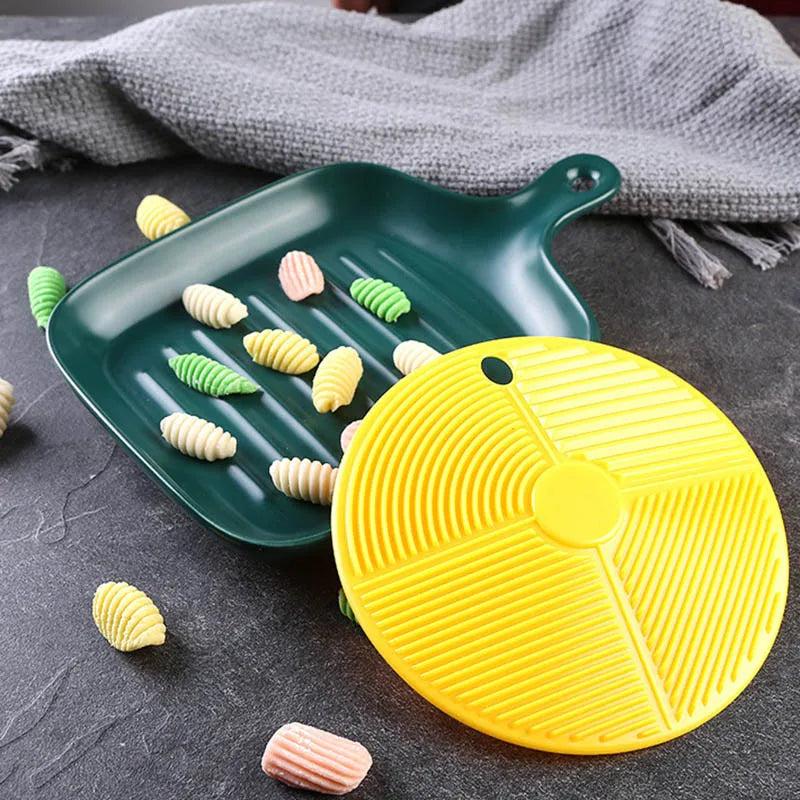 Round Plastic Gnocchi Board 15cm by HitMyNeed