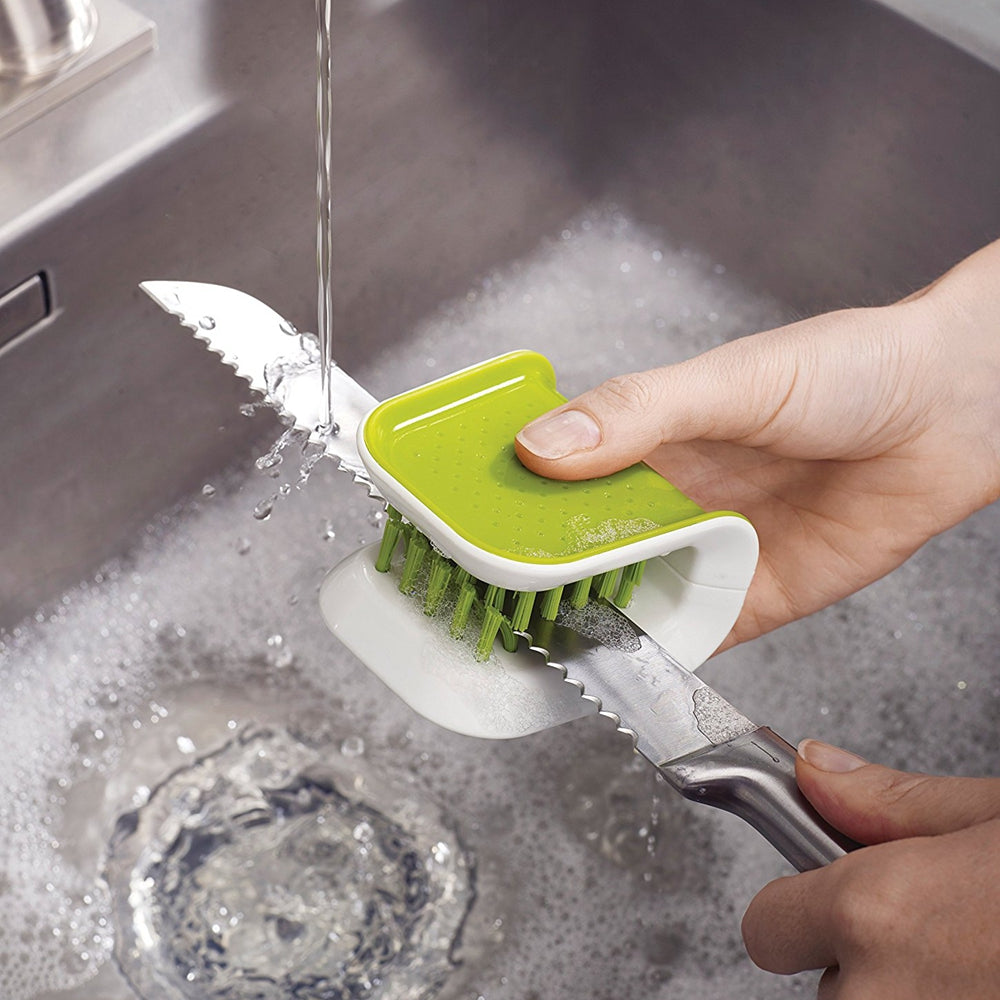 Safety Cleaning Brush for Knives & Cutlery by HitMyNeed