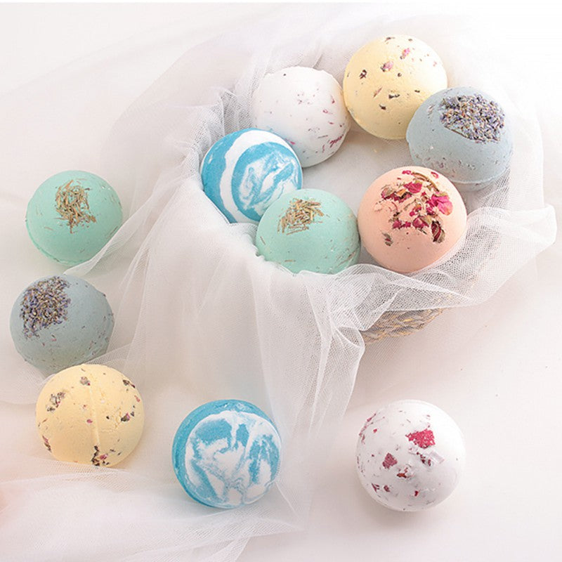 Salt Aromatherapy Bath Bomb with Essential Oils by HitMyNeed