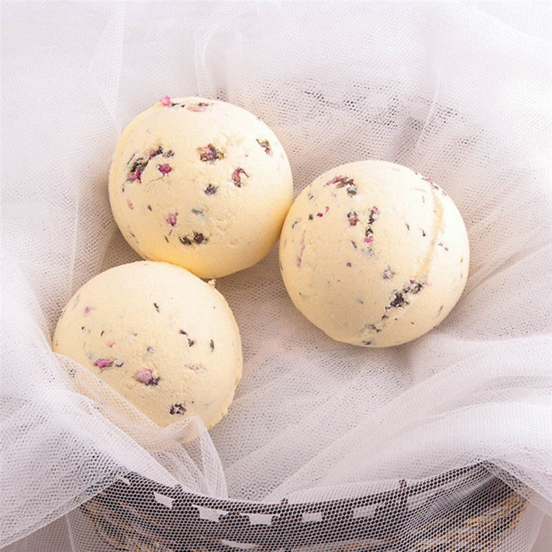 Salt Aromatherapy Bath Bomb with Essential Oils by HitMyNeed