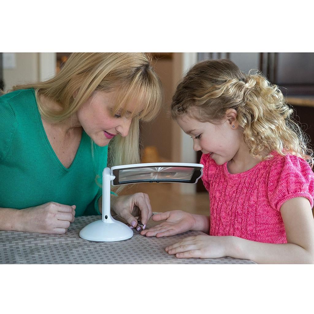 Screen Magnifier with LED Light and Stand by HitMyNeed