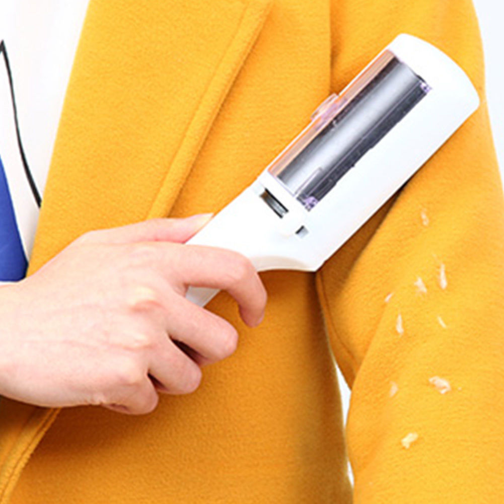 Self-Cleaning Lint Brush Roller for Hair & Dust by HitMyNeed