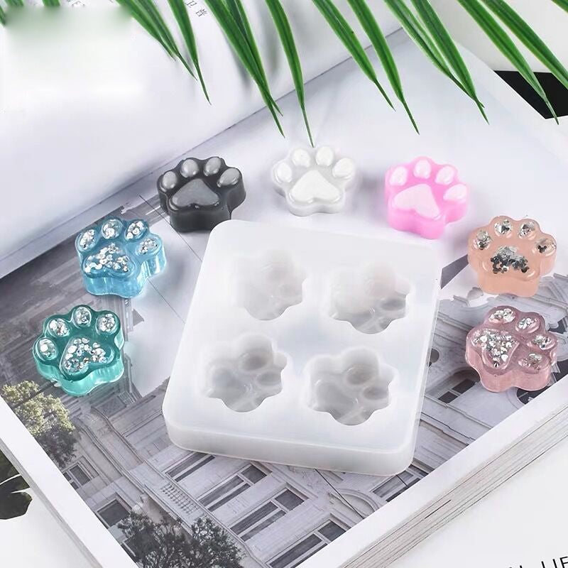 Silicone 4-Slot Paw Print Mold for Treats & Crafts by HitMyNeed