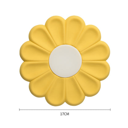 Silicone Daisy Coaster - Non-Slip Heat-Resistant Mat yl by HitMyNeed