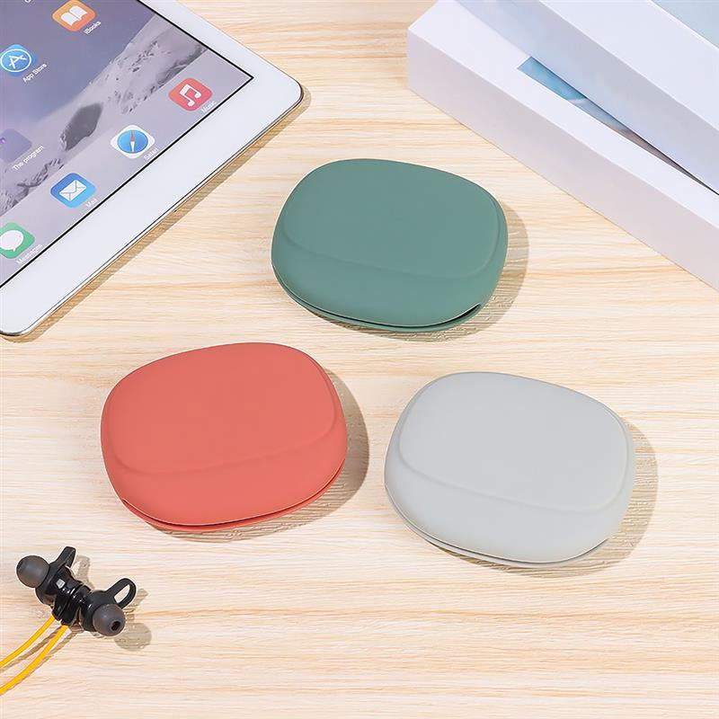 Silicone Earphone & Cable Storage Case by HitMyNeed