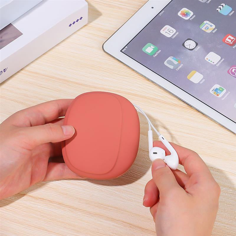 Silicone Earphone & Cable Storage Case by HitMyNeed