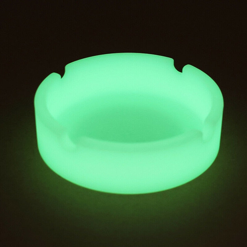 Silicone Glow-in-the-Dark Ashtray by HitMyNeed