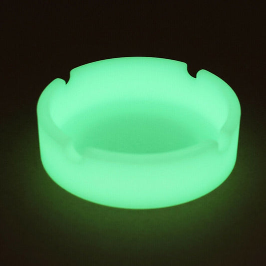 Silicone Glow-in-the-Dark Ashtray by HitMyNeed