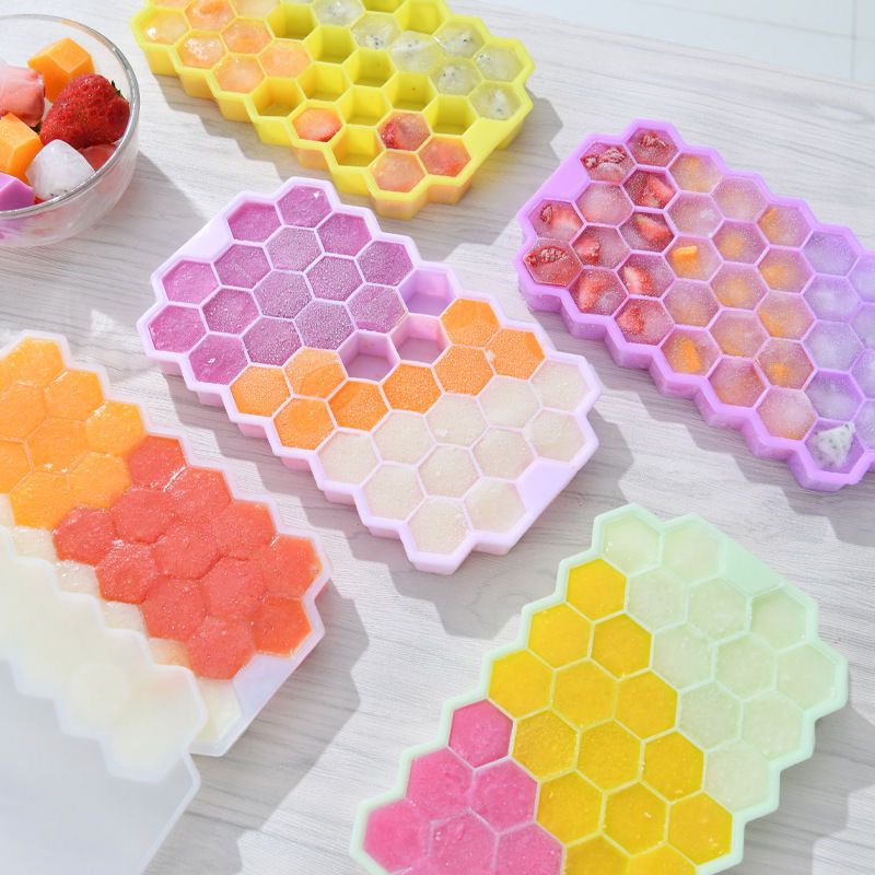 Silicone Honeycomb Ice Tray with Lid by HitMyNeed