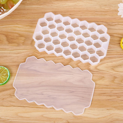Silicone Honeycomb Ice Tray with Lid ivory by HitMyNeed