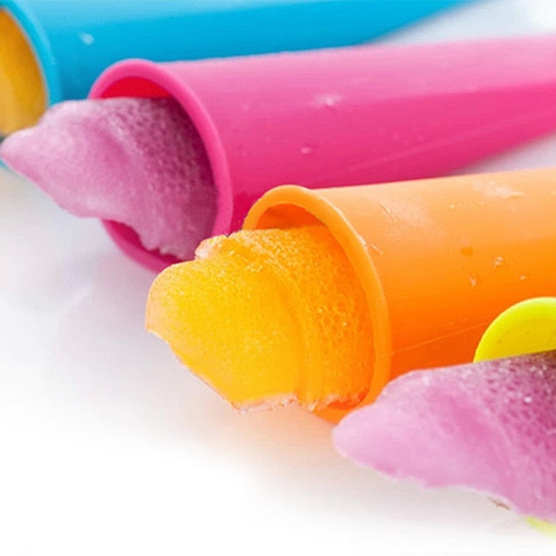 Silicone Ice Lolly Mould Popsicle Maker with Cap by HitMyNeed