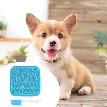 Silicone Licking Mat for Dogs with Suction Cups by HitMyNeed