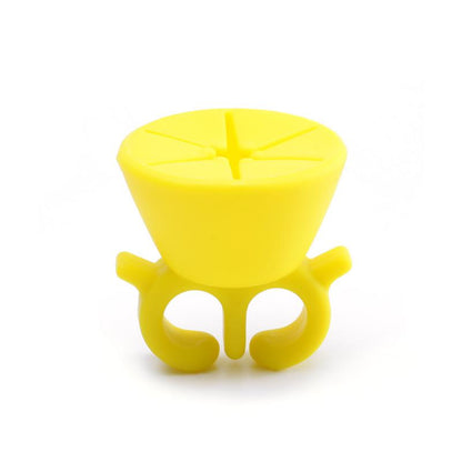 Silicone Nail Polish Holder Ring for Easy Application 4 by HitMyNeed