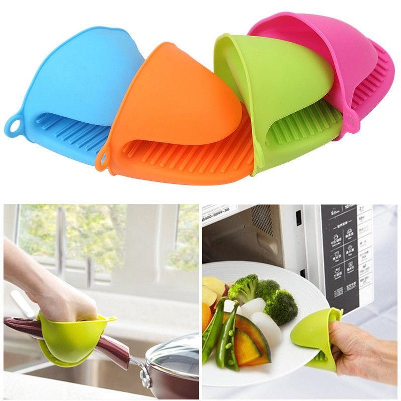 Silicone Oven Gloves for Baking and Cooking by HitMyNeed