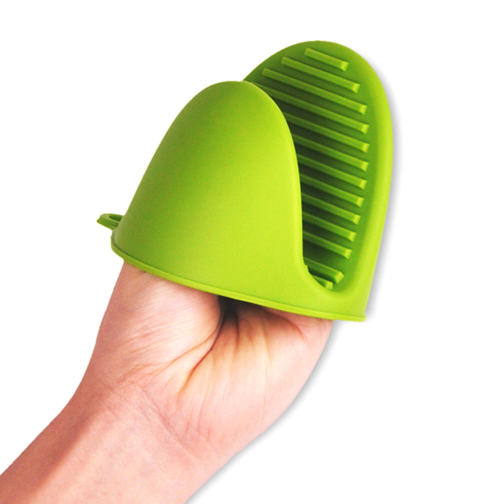 Silicone Oven Gloves for Baking and Cooking by HitMyNeed