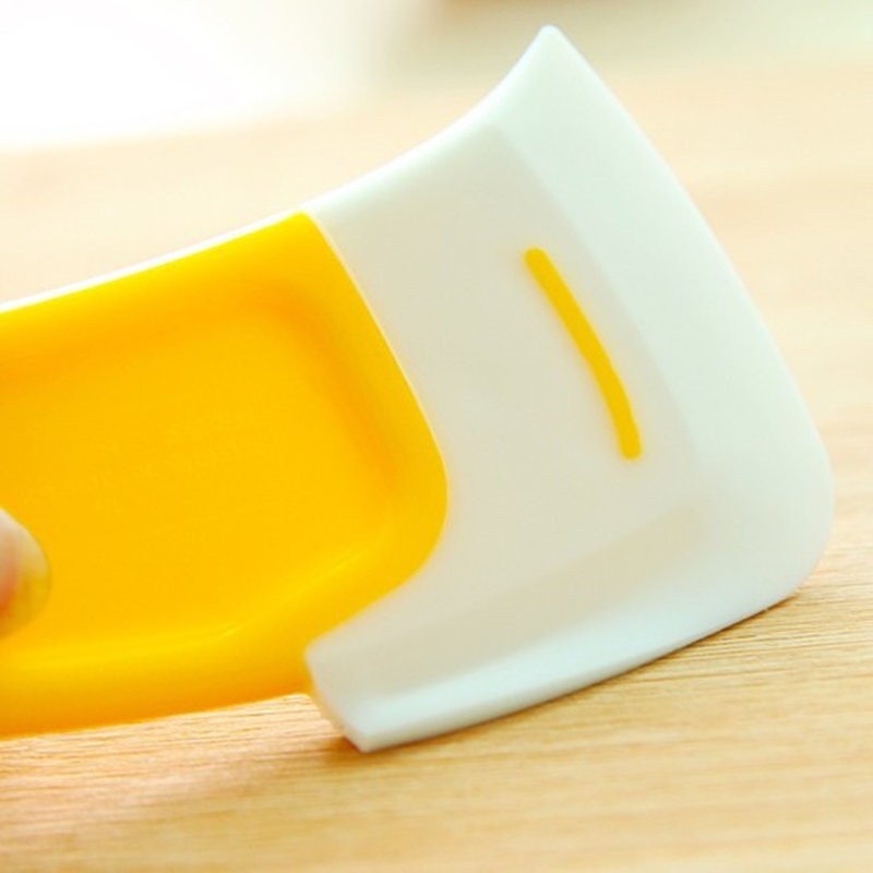 Silicone Pan Scraper Kitchen Spatula 16cm by HitMyNeed