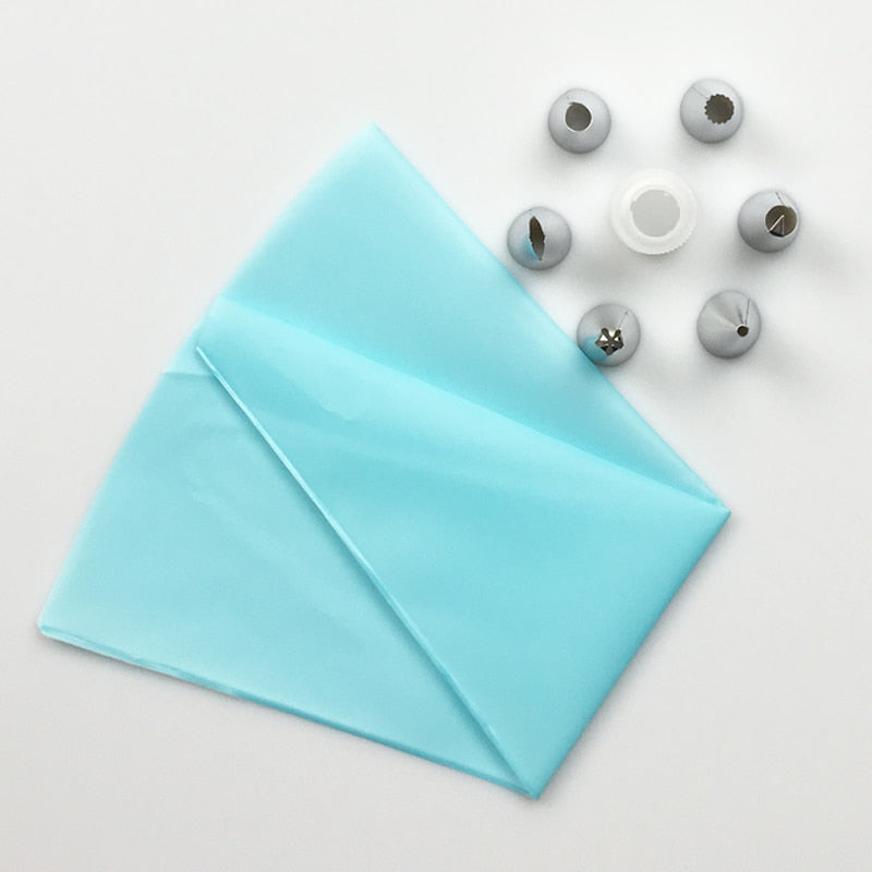 Silicone Piping Bag Set with 6 Stainless Steel Nozzles by HitMyNeed