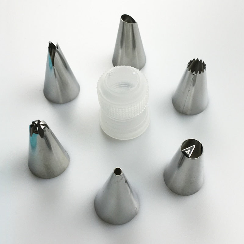 Silicone Piping Bag Set with 6 Stainless Steel Nozzles by HitMyNeed