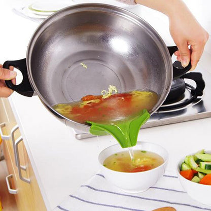 Silicone Pot Spout Anti-Spill Pouring Funnel by HitMyNeed