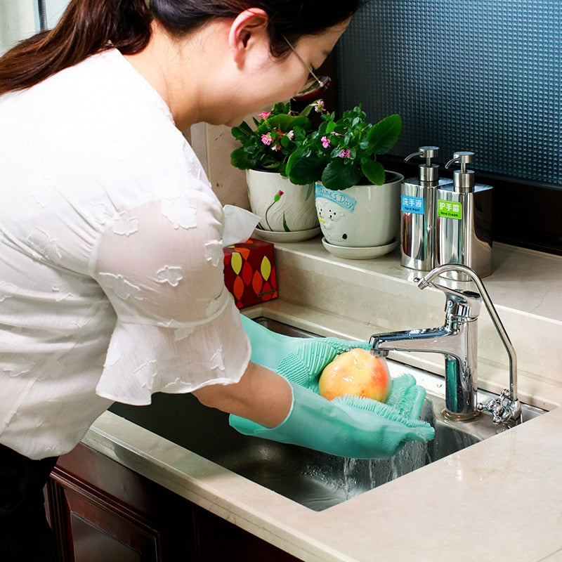 Silicone Scrubbing Gloves with Built‑In Brush (2 Pairs) by HitMyNeed