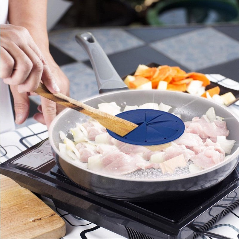 Silicone Splash Guard Lid with Utensil Slot by HitMyNeed