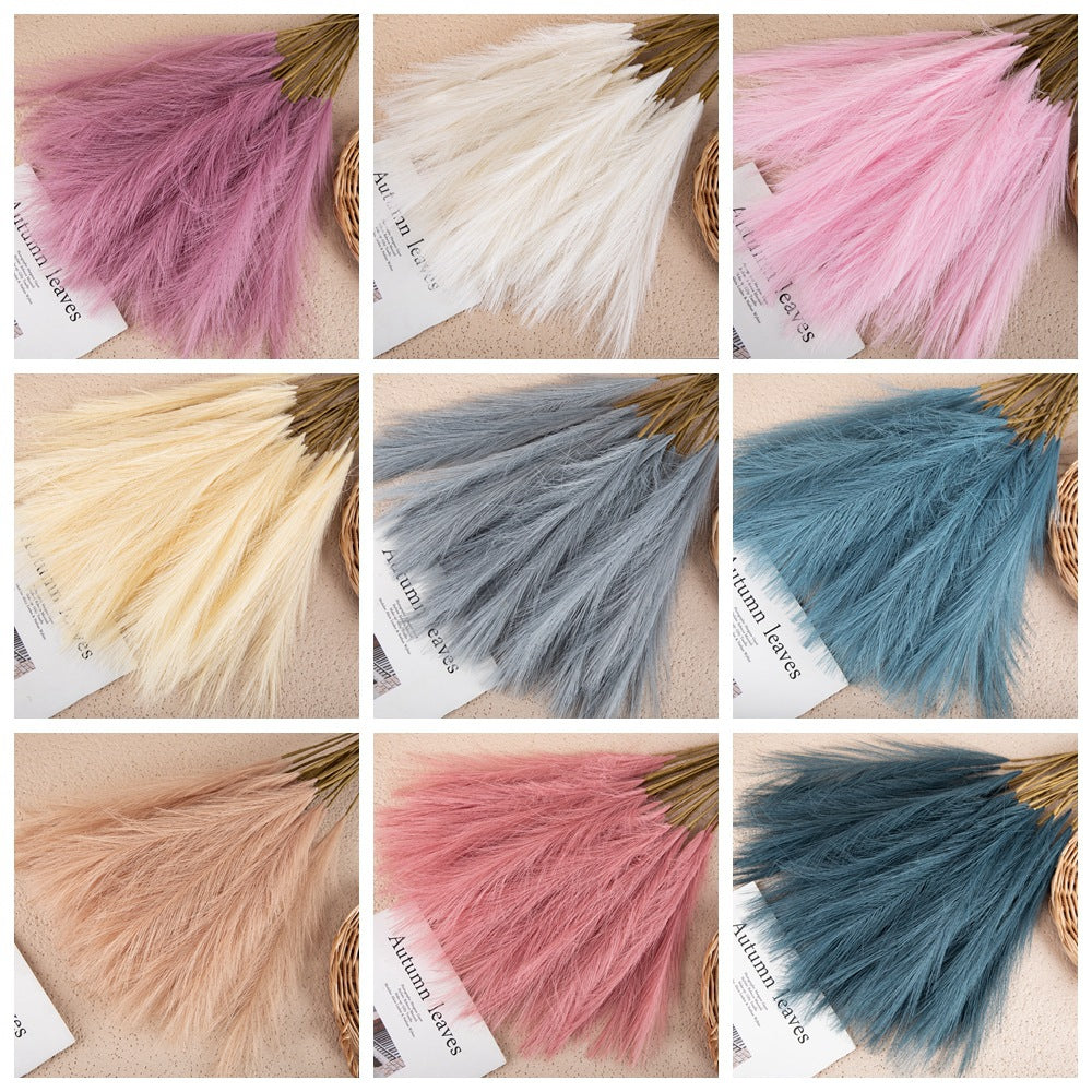 Silk Artificial Pampas Grass Decor Set (5 Stems) by HitMyNeed