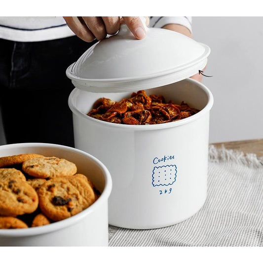 Simple White Plastic Cookie Jar 2.8L Airtight by HitMyNeed