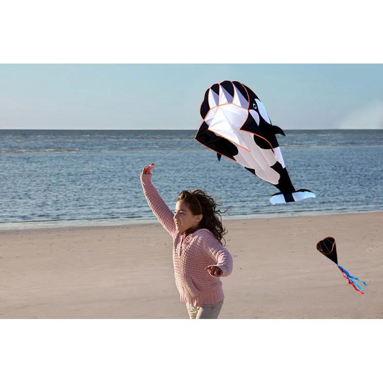 Single Line Whale Kite with Handle and String by HitMyNeed