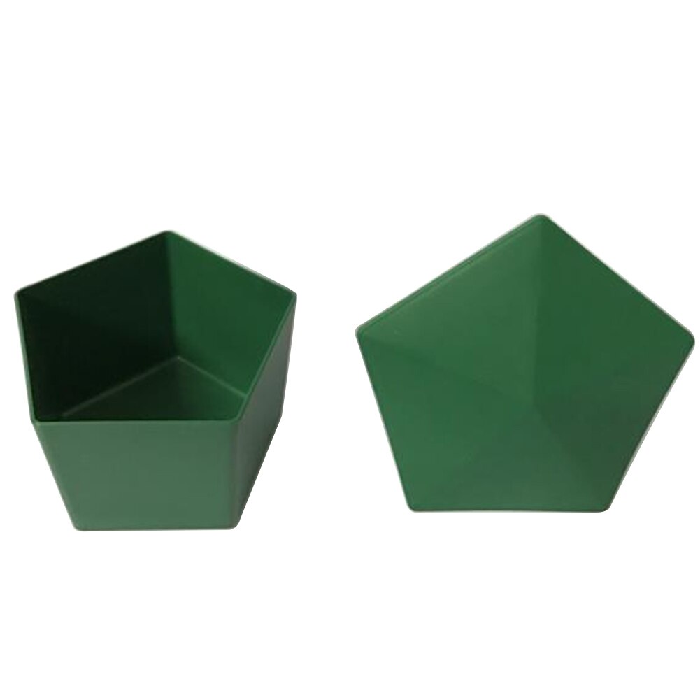 Slug and Snail Trap Plastic Box for Gardens by HitMyNeed