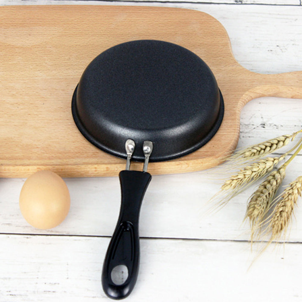 Small Cast Iron Non-Stick Frying Pan 12cm by HitMyNeed