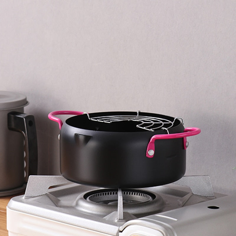 Small Steel Deep Frying Pot with Strainer, 18cm by HitMyNeed