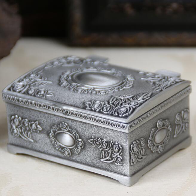 Small Vintage Jewelry Box Zinc Alloy Case by HitMyNeed