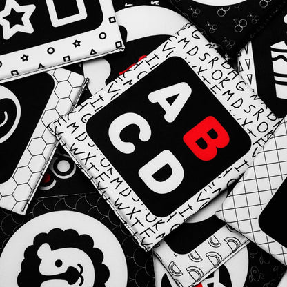 Soft Black & White Baby Flashcards (26 pcs) by HitMyNeed