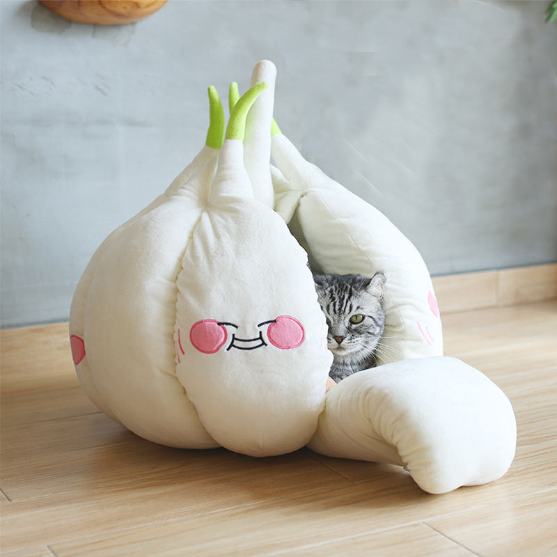 Soft Cotton Garlic Cat Bed with Cushion by HitMyNeed
