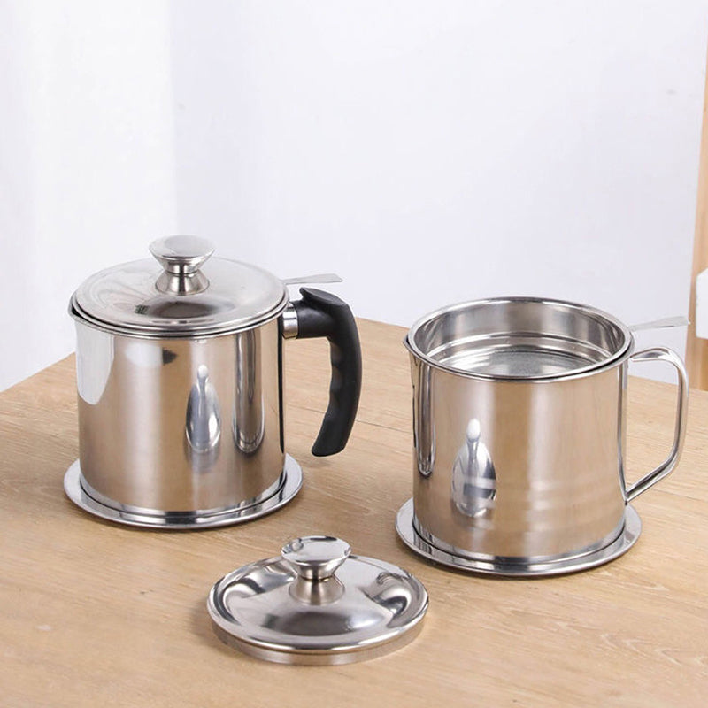 Stainless Steel Cooking Oil Strainer Container S - 1300ml: 13 x 14cm by HitMyNeed