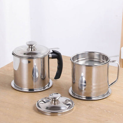 Stainless Steel Cooking Oil Strainer Container S - 1300ml: 13 x 14cm by HitMyNeed