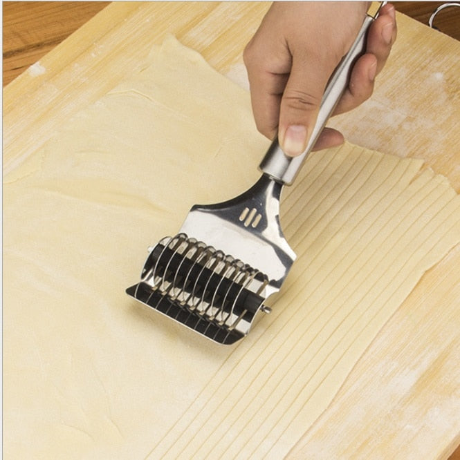 Stainless Steel Noodle & Pasta Dough Cutting Tool by HitMyNeed